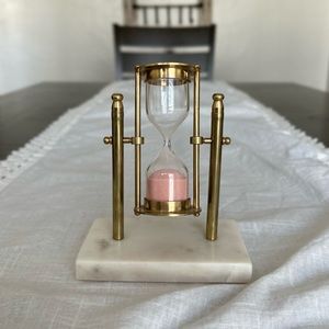 2 Minute Hourglass